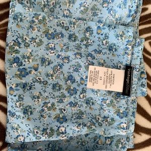 Super cute high low skirt